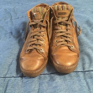 Pikolinos Yorkville Tan Leather High-Top Sneakers EU41